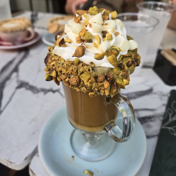 ♥️🍉ENTIRE TRAY IS $6-$8!!! TOPS/DRESSES/BIKINIS/SHOES & ACCESSORIES🍉♥️ - Picture 5 of 9